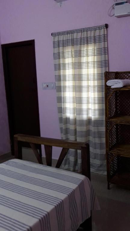 Valentine Hostel & Guest House Pondicherry Exterior photo