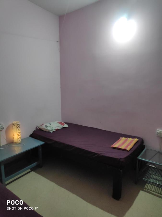 Valentine Hostel & Guest House Pondicherry Exterior photo